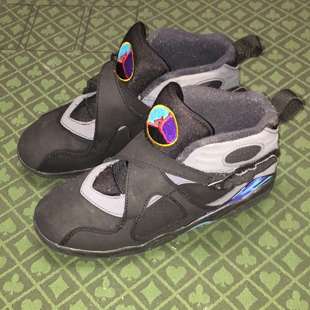 Jordan’s boys sneakers size 3y